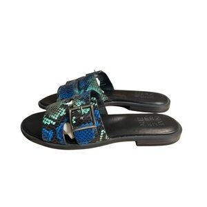 Naturalizer FARYN Leather Sandals, Women's Size 4.5, Snake Print Blue